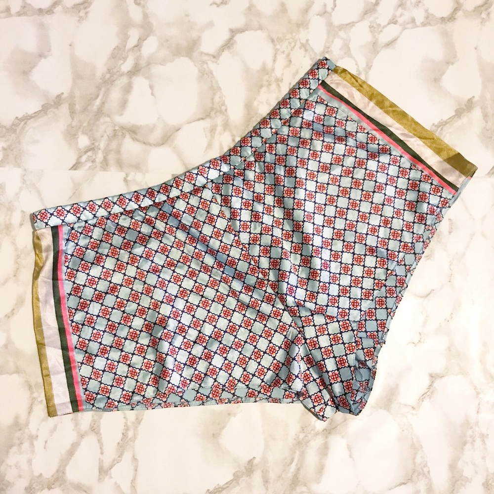 NWT Victoria’s Secret Satin Shorts Size Large.